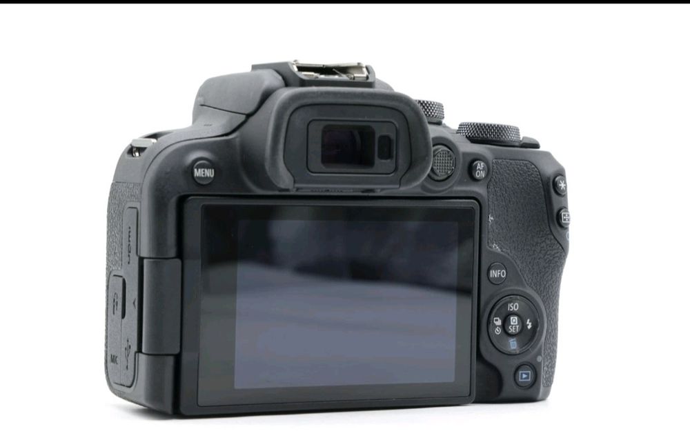 Body Canon EOS R10