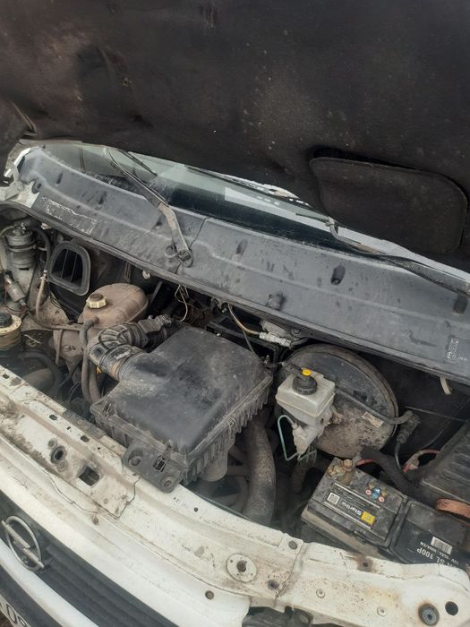 Опель Мована, 2.2