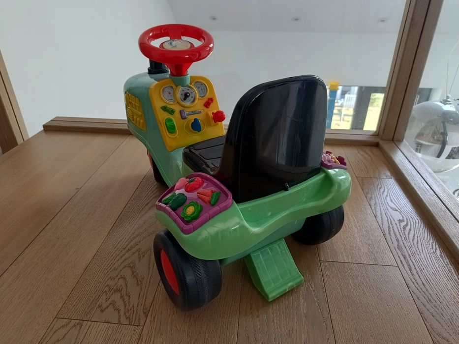 Interaktyny traktorek dziecięcy