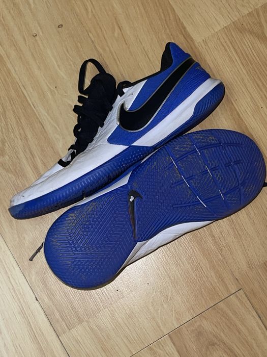 Футзалки Nike Tempo