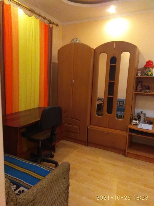 Продам частину будинку,недорого!