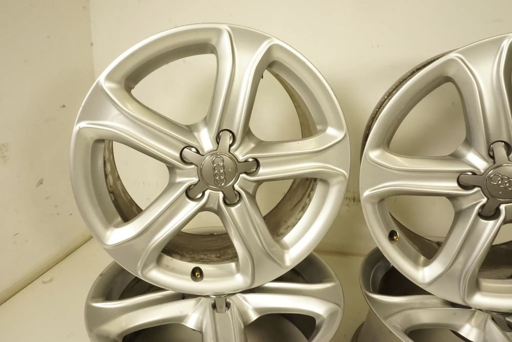 Felgi aluminiowe 17 Audi A3 A4 A5 A6 A7 A8  Q3 Q5 ET45 Oryginał
