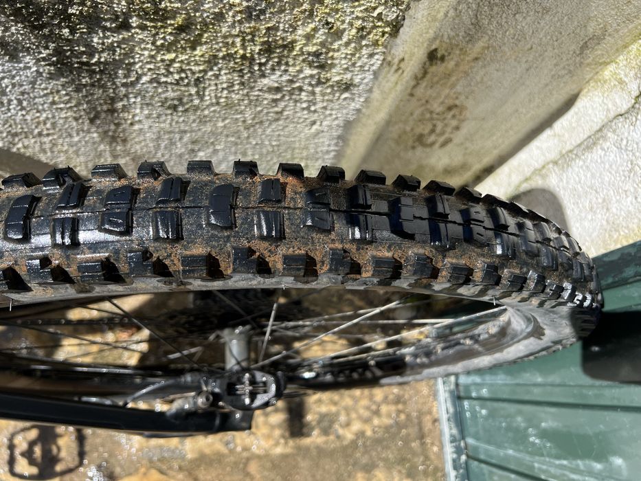 YT izzo core 2 - carbono