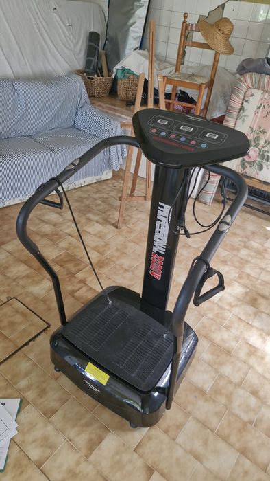 Power Plate Professional 2000W, Byeast International64586030998529120