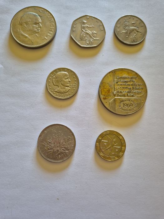 Numismática - lote de moedas antigas internacionais