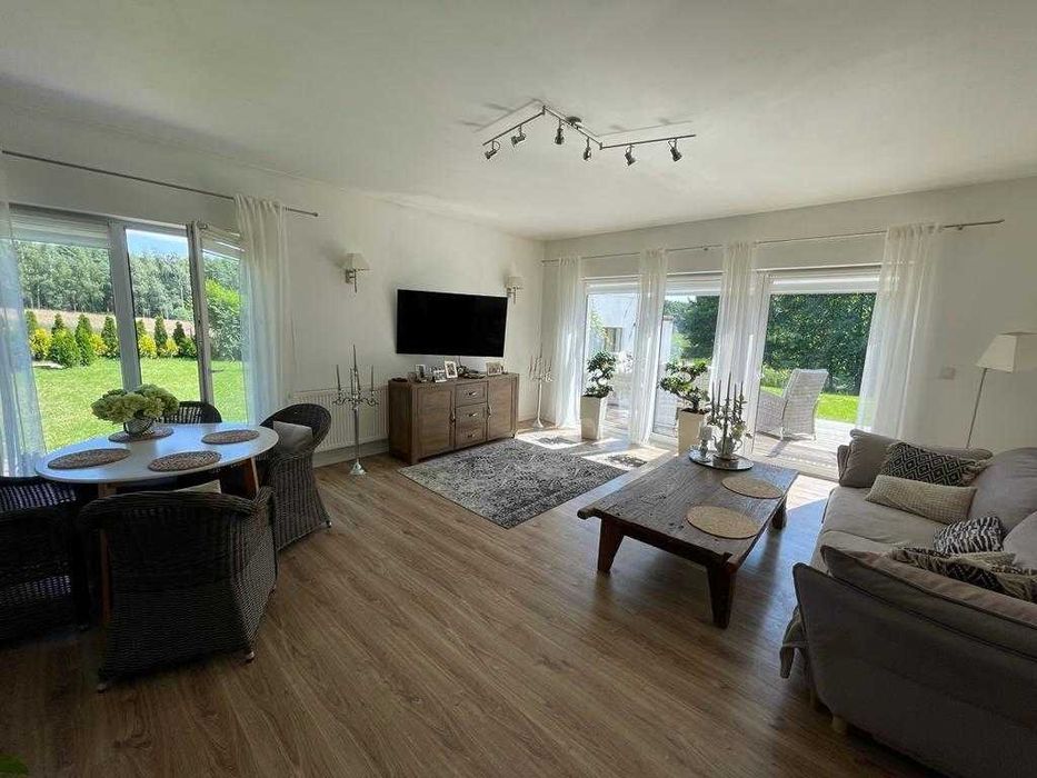 Na sprzedaż dwa Piękne domy parterowe z ogromną działką 1.3h