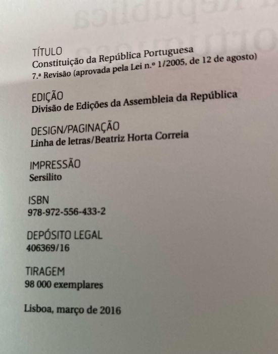 Constituição da República Portuguesa (tamanho de bolso)