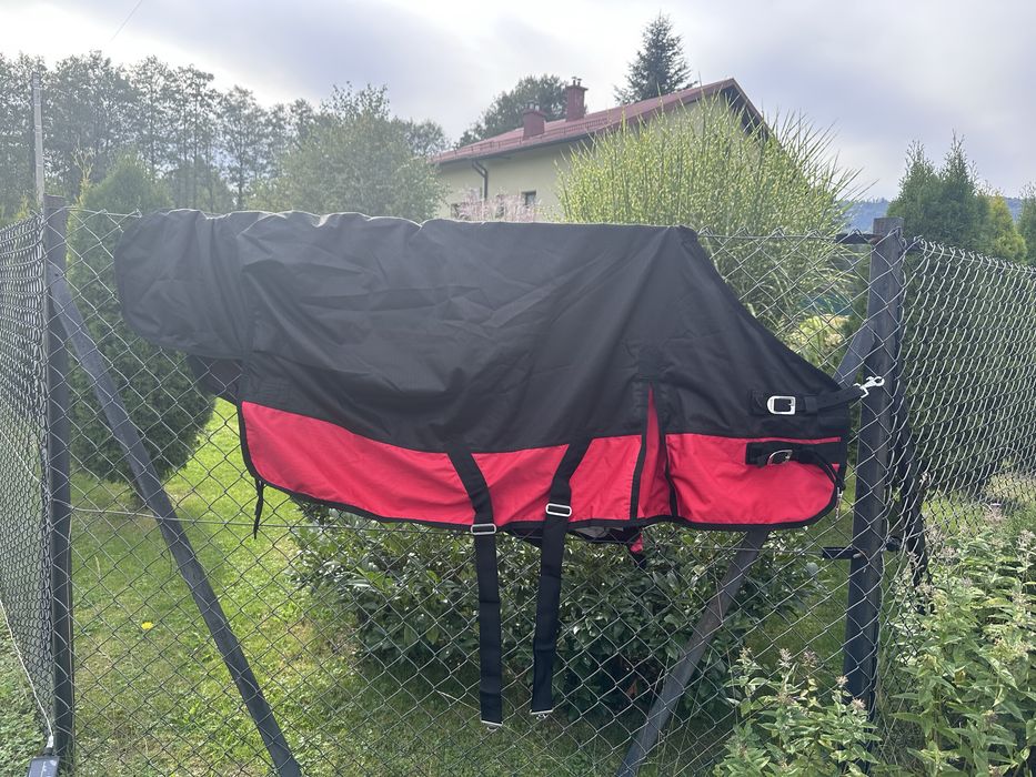 Nowa derka przdciwdeszczowa 105