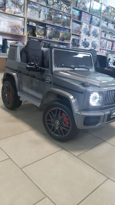 Дитячий автомобіль