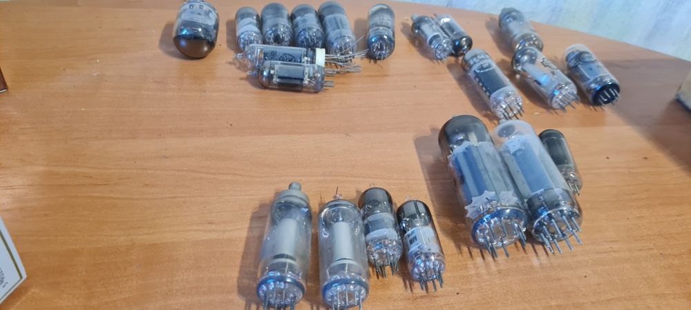 Радиолампы разные 86 штук