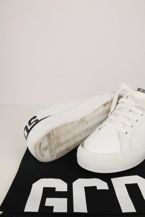 GCDS Buty męskie Trampki Rozmiar 43 Białe Buty codzienne Sportowe BU1096
