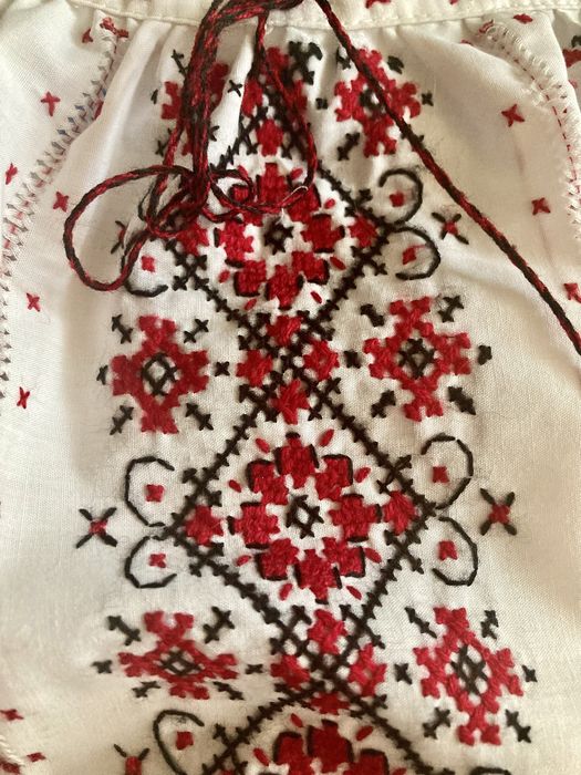 Вишиванка для дівчинки