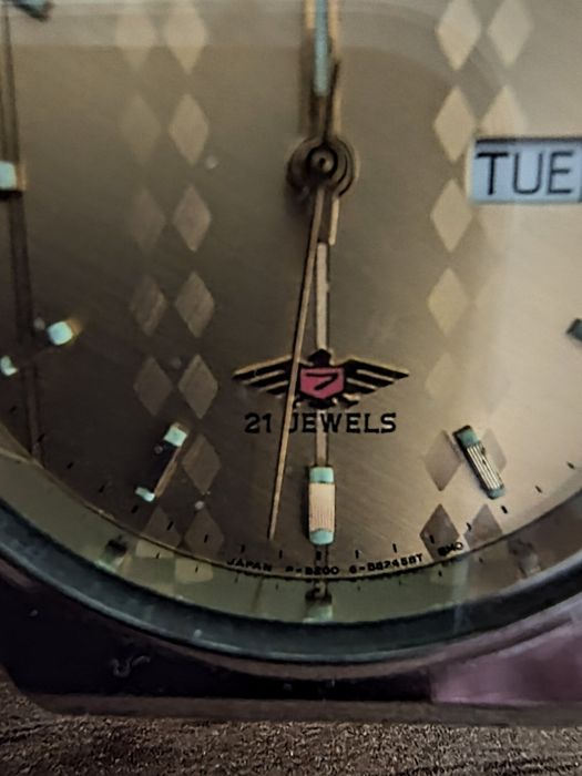 Citizen eagle 7 21 kamieni