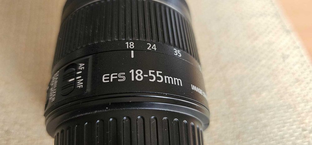 Objectiva Canon EF-S 18-55mm f/4-5.6 IS STM