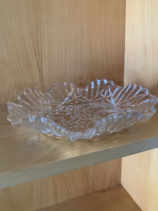 Prato de vidro para aperitivos