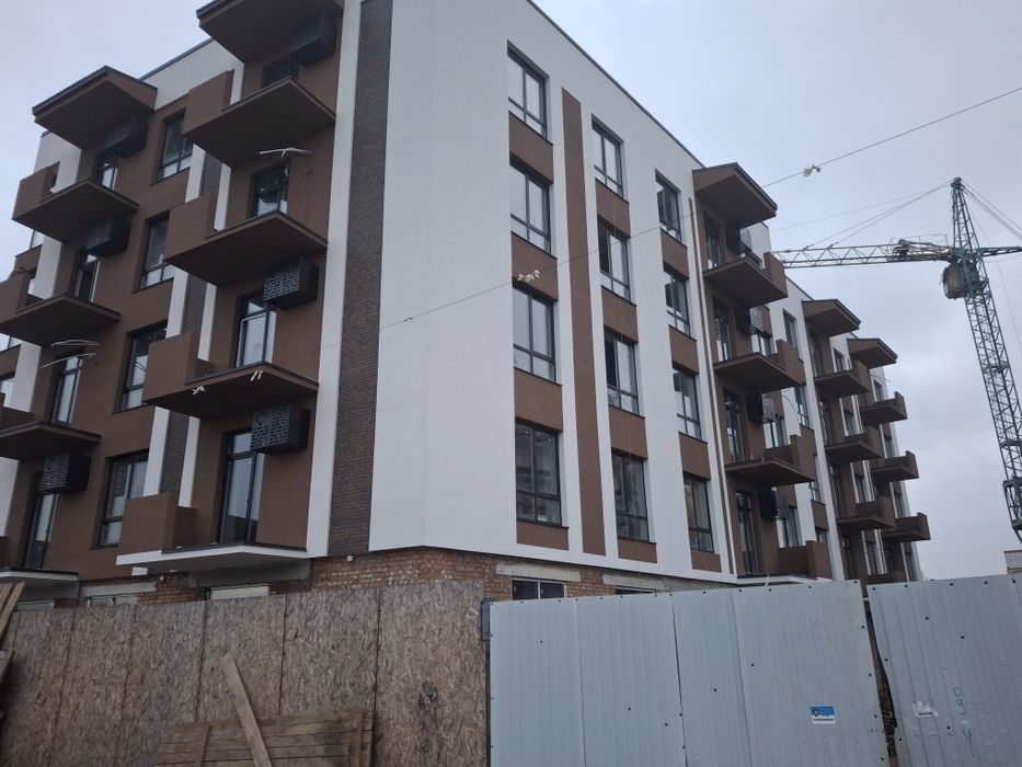 Продам 2 кім на 2 поверсі в новобудові