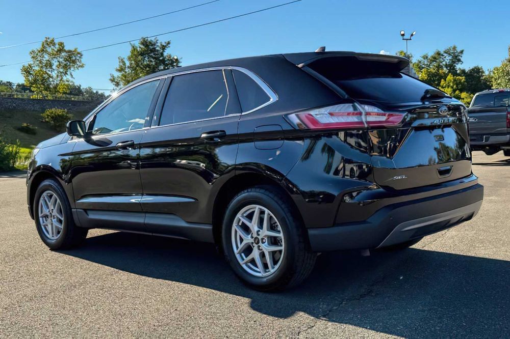 Ford Edge      2023