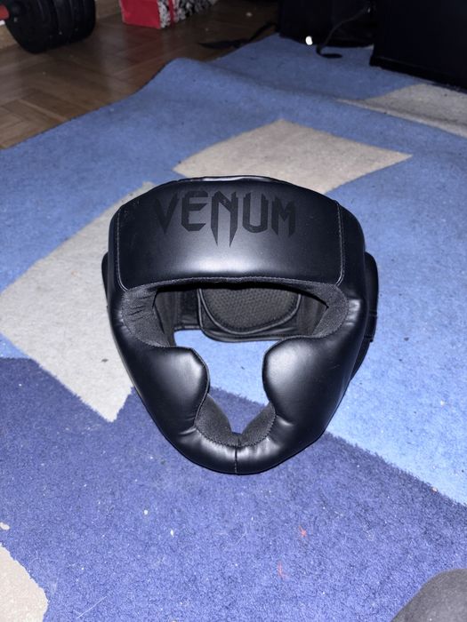 Kask bokserski marki venum