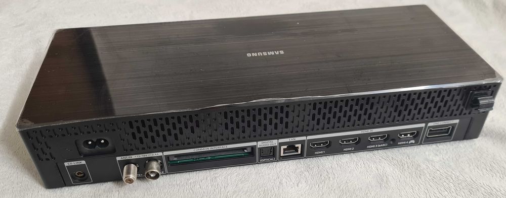 Samsung One Connect Box model SOC1001A