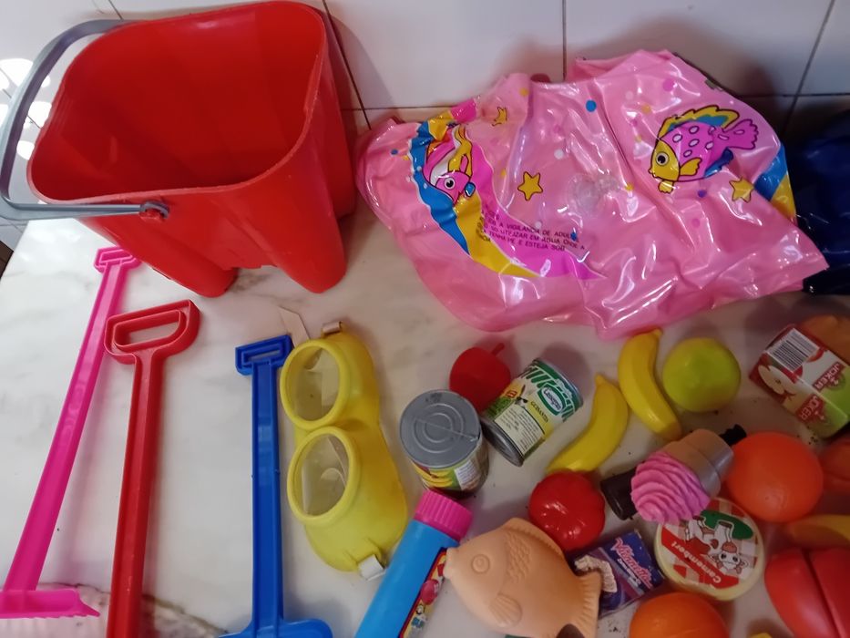 Conjunto de Brinquedos de Praia Anos 90