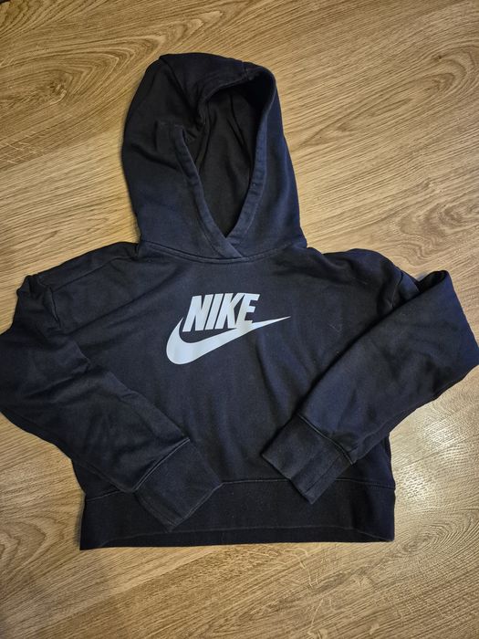 Bluza Nike rozm 146-152 dla dziewczynki czarna z kapturem
