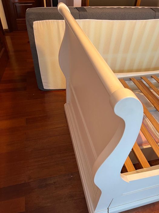 Cama solteiro com colchão