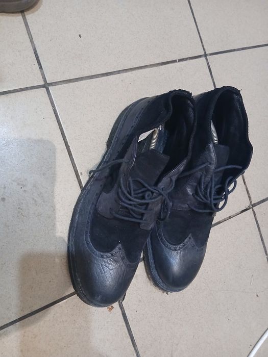 Продам ботинки новые Италия  43-44 размер