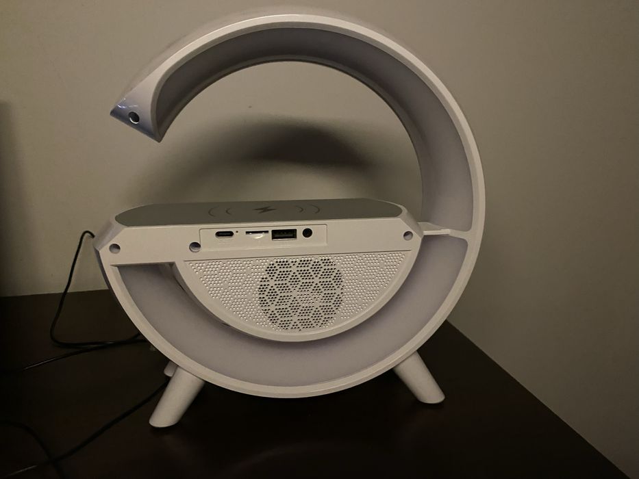 Ładowarka bezprzewodowa z głośnikiem Bluetooth i lampką LED