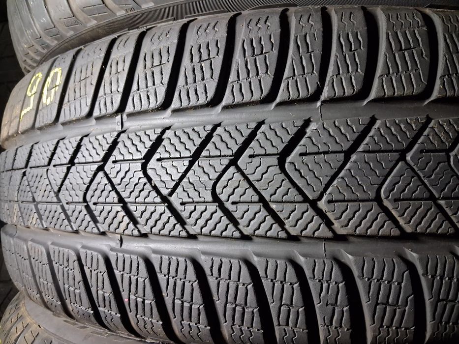 245/50 19 Pirelli scorpion winter RSC Шини б/в зима Комплект , ПАРА