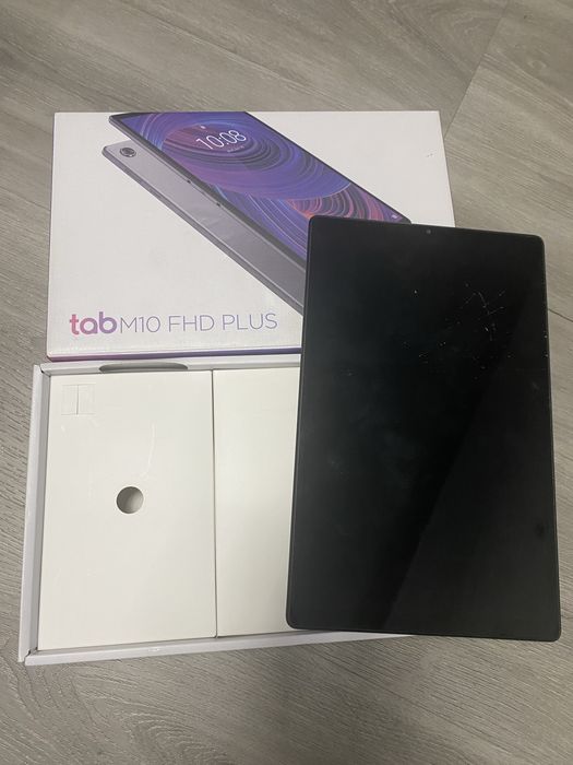 Lenivo tab M10 FHD PLUS  uszkodzona  matryca