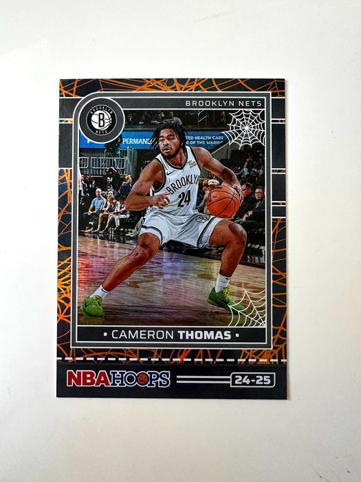 Karta NBA Cameron Thomas Panini Haunted Hoops Holo Webs Koszykówka