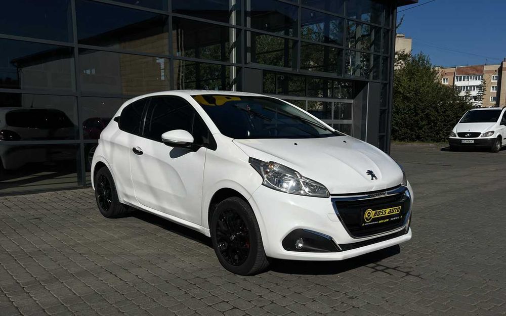 Peugeot 208 2016
