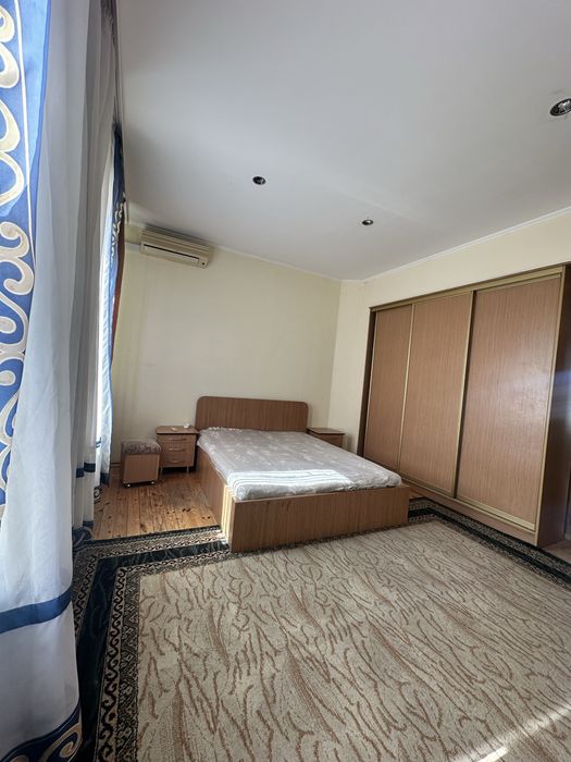 Реальная 2-ка в Центре, Архитектора Бекетова, Ул. Гиршмана 17