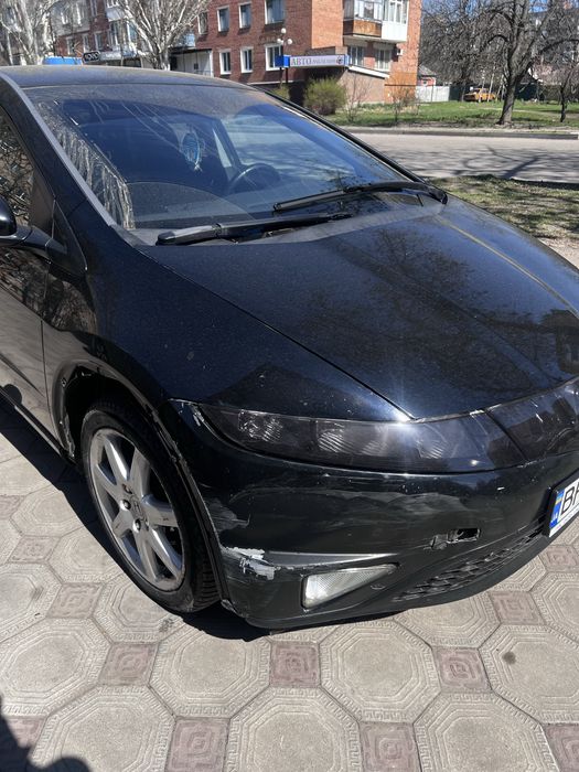 терміновий продаж Honda civic 5D продам машину