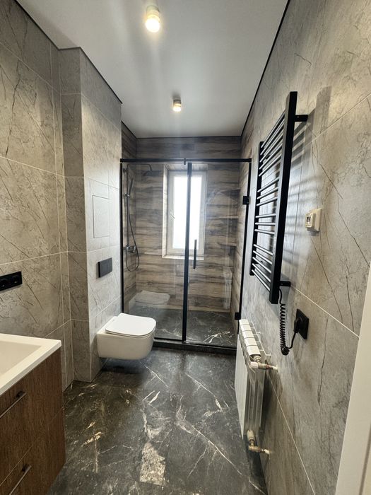 Стильна квартира з ремонтом в новобудові! Кременець!