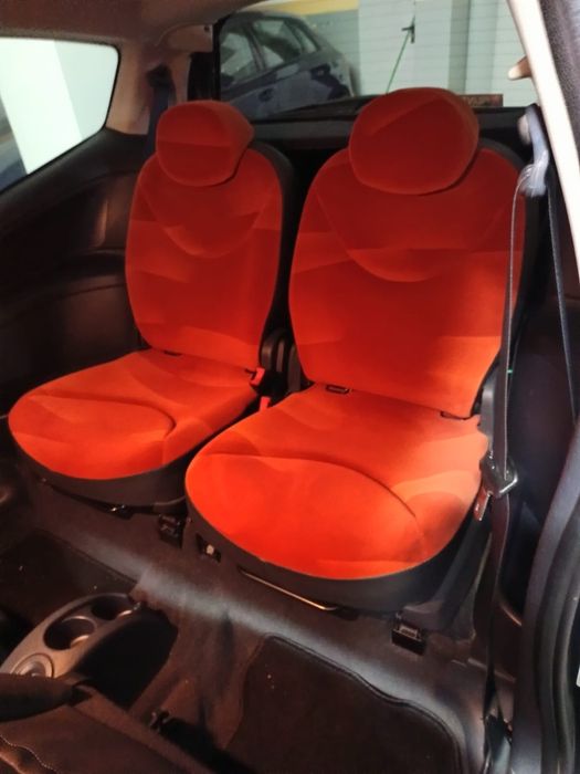 Citroen (C2)
