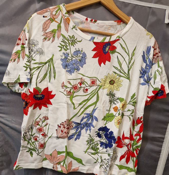 Vendo t-shirts novas de mulher