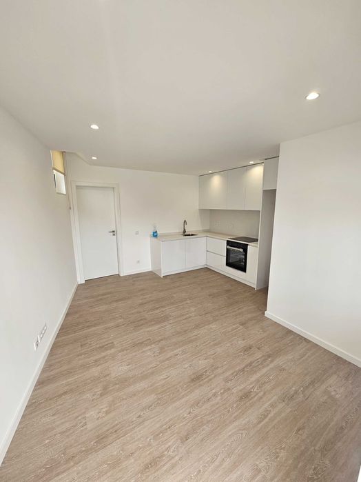 ** Investidores ** Conjunto de 2 Apartamentos T1 + T1 - Leiria