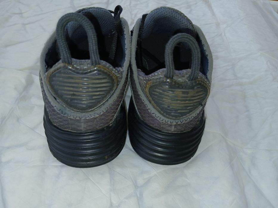 Кроссовки nike 27