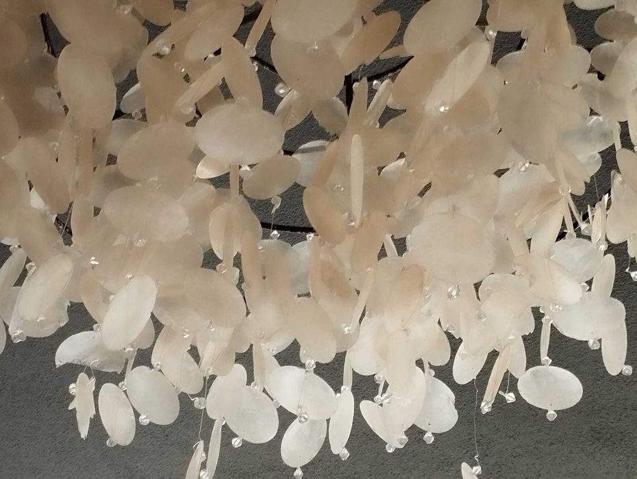 Candeeiro de tecto Loja do Gato Preto lantejoulas madrepérola