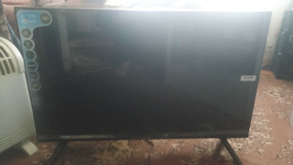 Продам телевізор ксиоми 32 диогональ смарт та стан новий