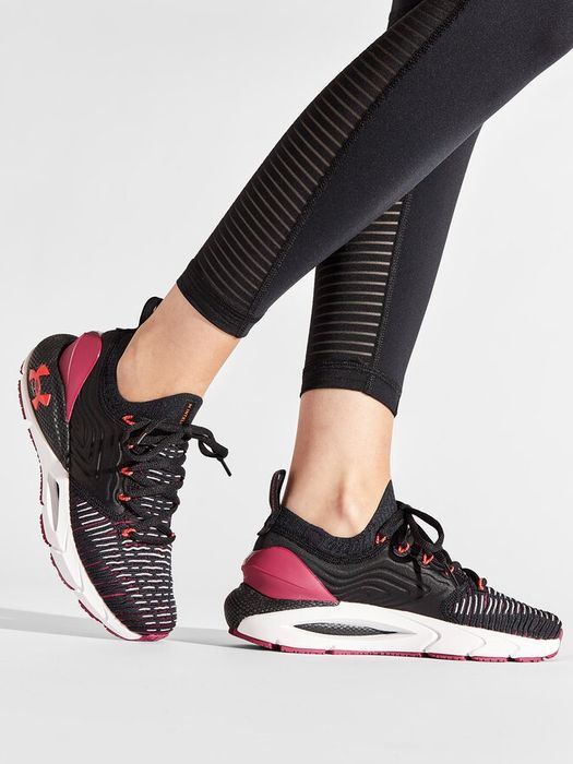 Кросівки жіночі бігові Under Armour 39