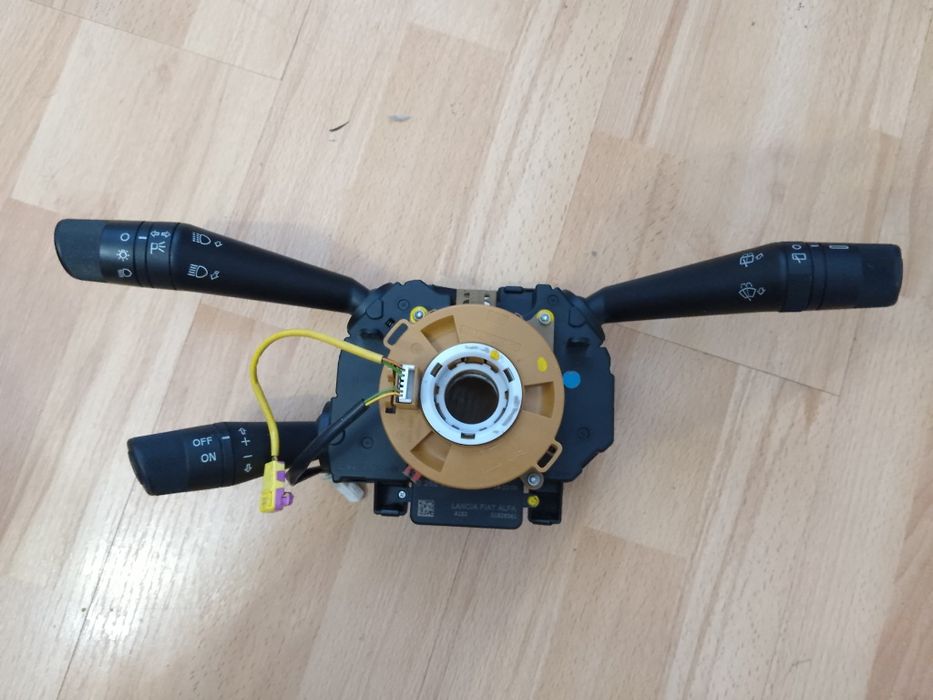 Перемикач поворотів