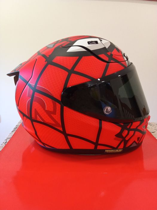 AGV PISTA GP RR edição limitada VR 46 carbono