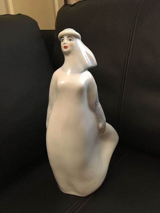 Статуетки фігурки порцелянові( фарфор) українських заводів СРСР