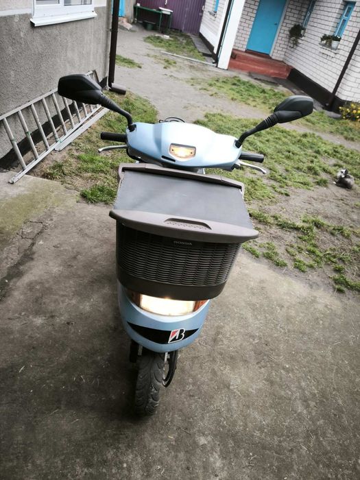 HONDA DIO AF62 CESTA

Практичний скутер, надійний чотирьох тактний м