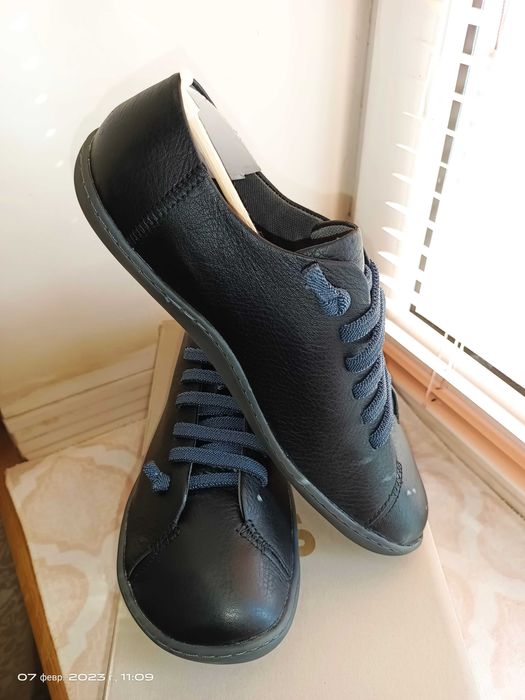 Красивые мокасины-туфли марки-Camper