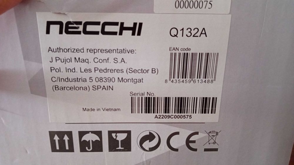 Vendo máquina costura Necchi