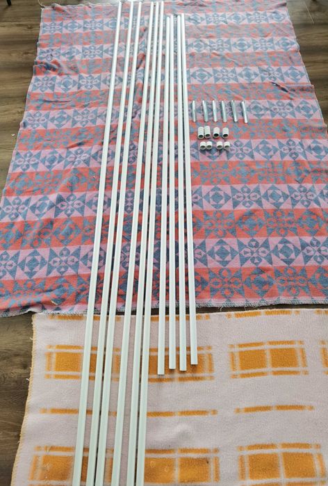 Karnisze białe metalowe Inspire nowe