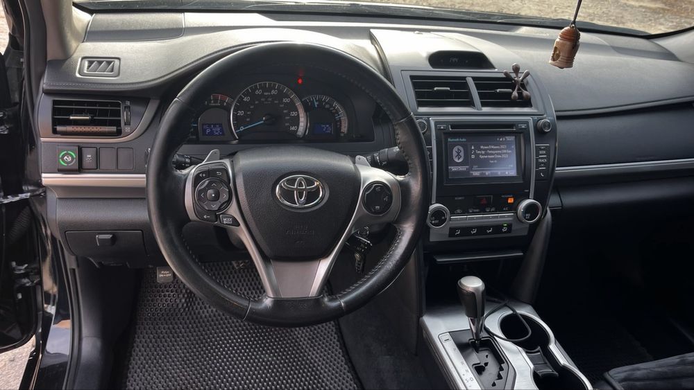 TOYOTA Camry 2.5 2014р. Газ-Бензин.